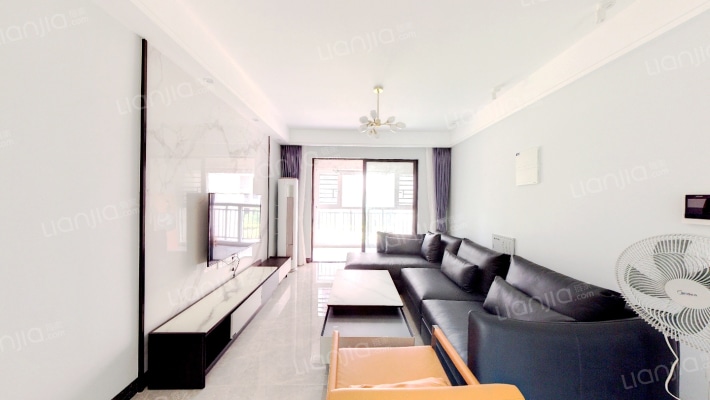 海南绿地城润园二手房实景图