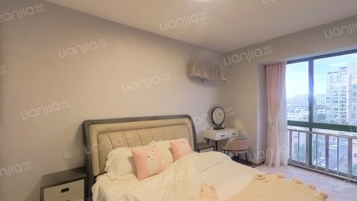 银泰广场二手房实景图