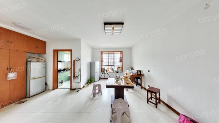 春潮花园二区二手房实景图