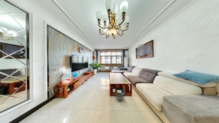 怡欣嘉苑二手房实景图