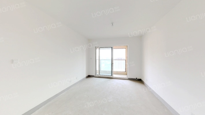 融创·瑷颐湾C区二手房实景图