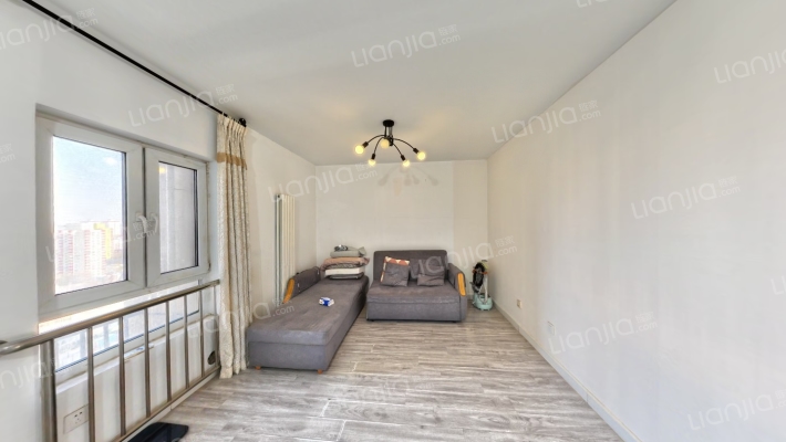 亚林上苑二手房实景图