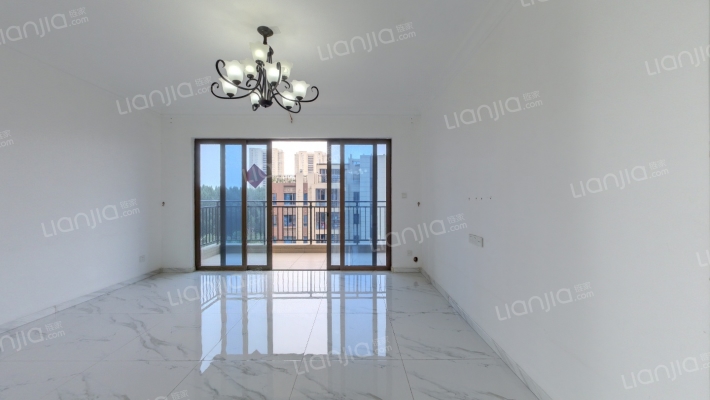 驿城碧桂园一期幸福里二手房实景图