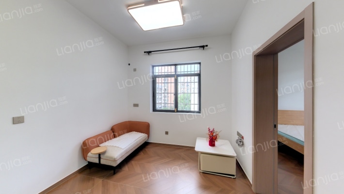 73分局宿舍二手房实景图