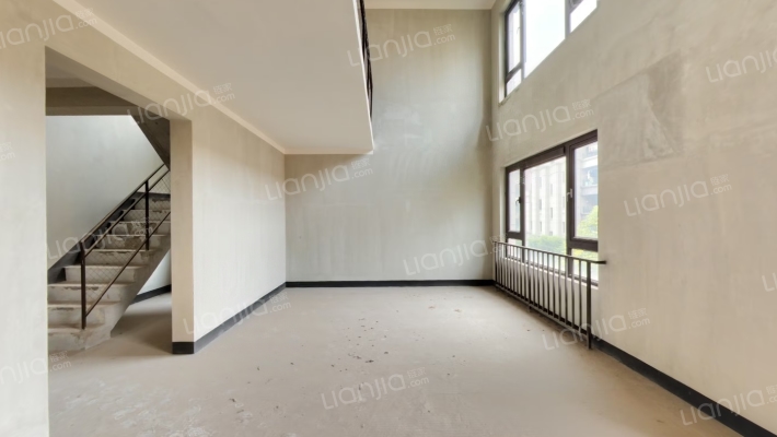 荣盛观云郡公园里组团二手房实景图