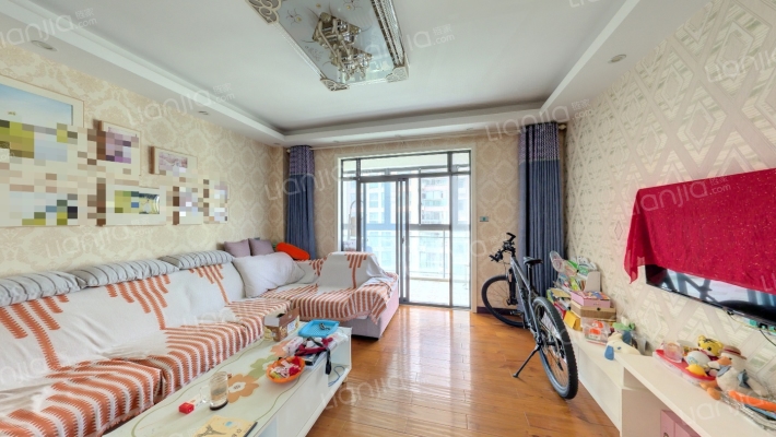 城管花园二手房实景图