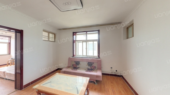 市政公寓二手房实景图