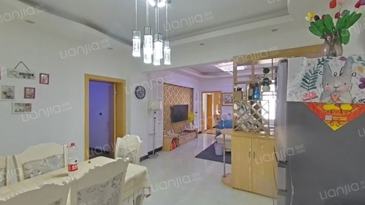 亚贸小区二手房实景图