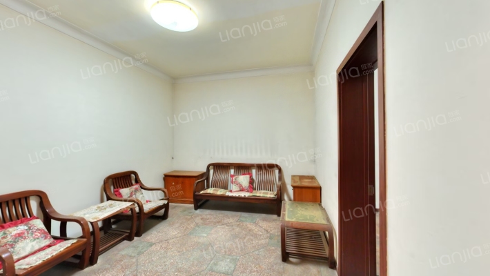 前进路铁路小区二手房实景图