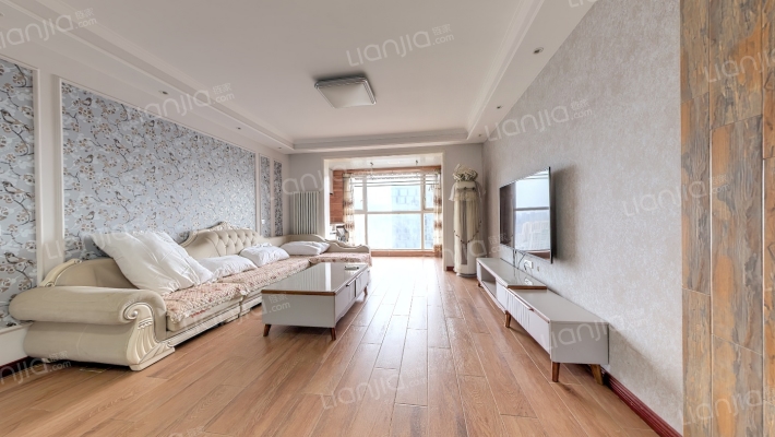 瑞贝卡和天下二手房实景图