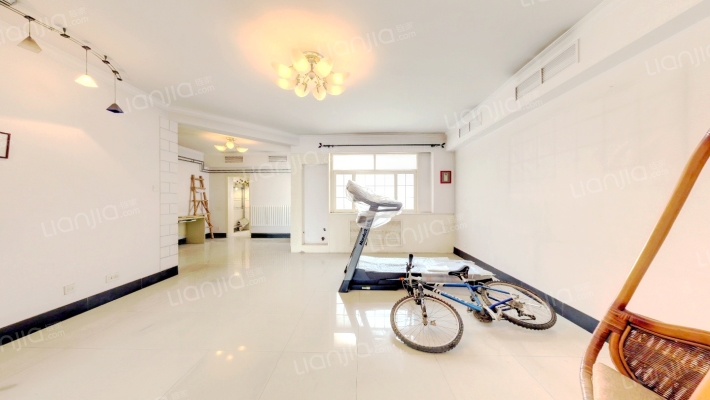 民航新村二手房实景图