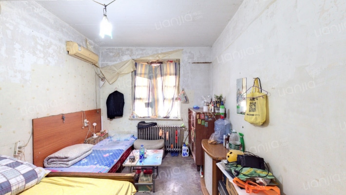 新华路(体育馆街)二手房实景图