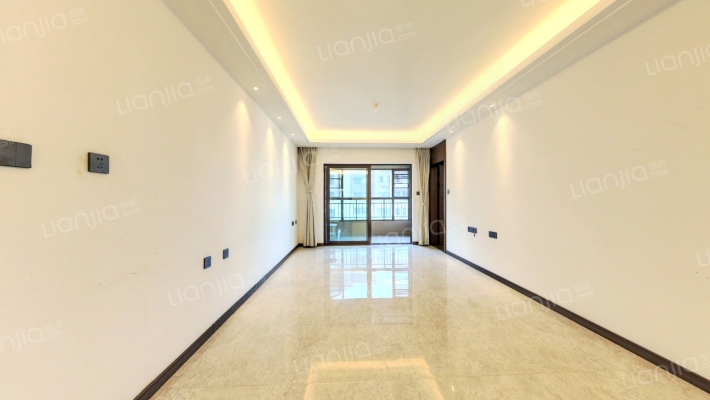 万科翡翠滨江三期二手房实景图