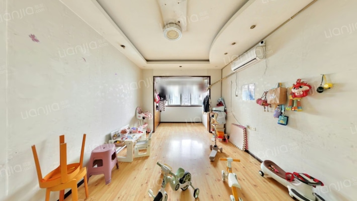奥飞马二手房实景图