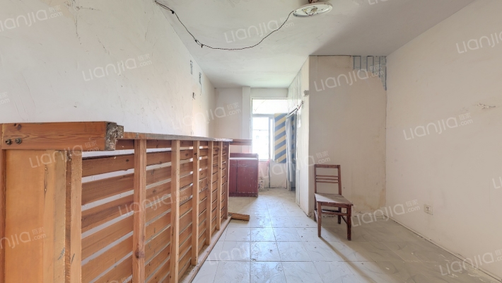 长江中路403号二手房实景图