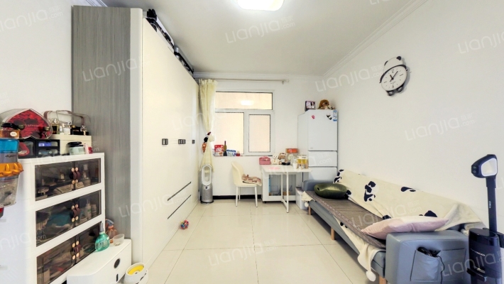 双塔旁一居室出售自住装修拎包入住-客厅