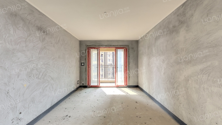 融创春晖十里阅峰庭二手房实景图