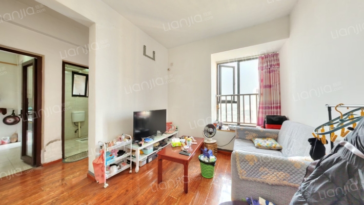 临江苑西区二手房实景图