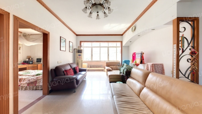 鹤翎路二手房实景图