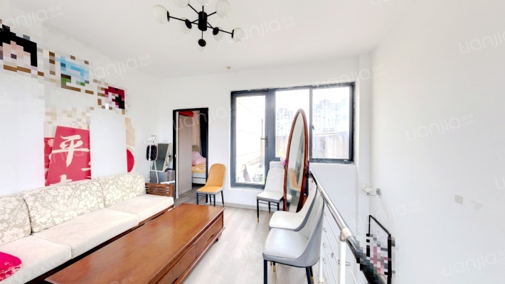 鸿盛家园二手房实景图