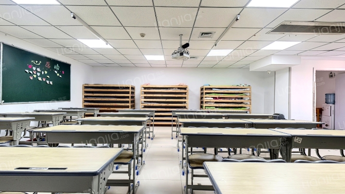 秦晋商务大厦二手房实景图