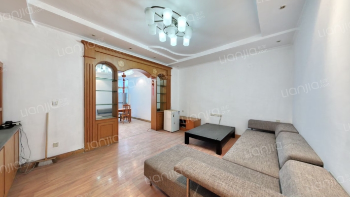 一纬路二手房实景图