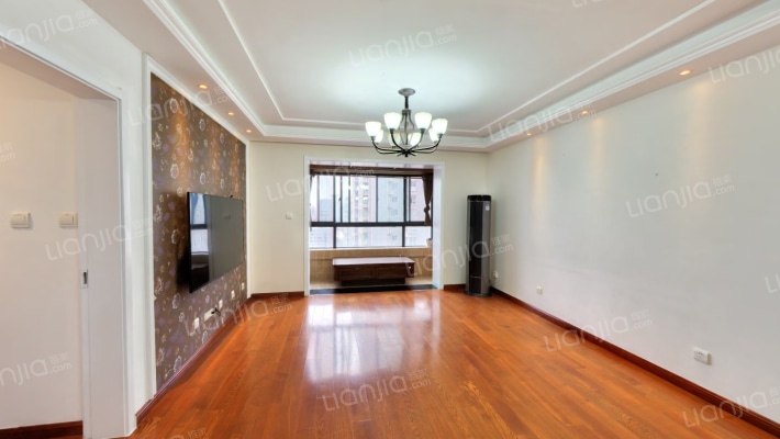 雅荷四季城AH区二手房实景图