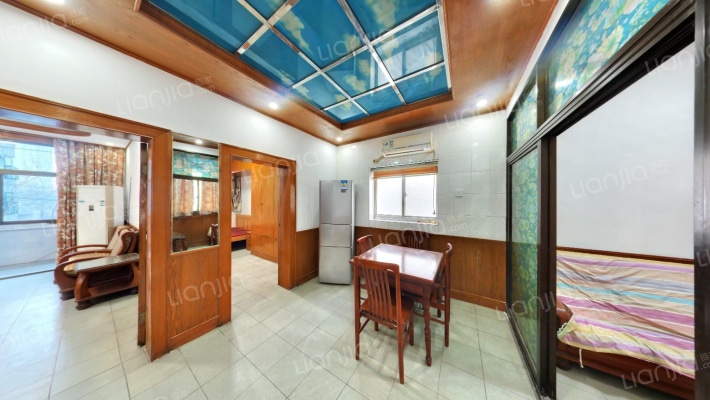 乡镇企业单位宿舍二手房实景图