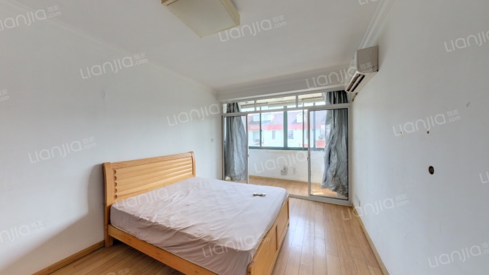 虹梅南苑二手房实景图