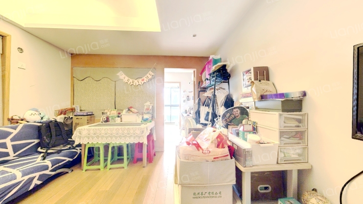 绿地国际花都蓝蝶苑二手房实景图