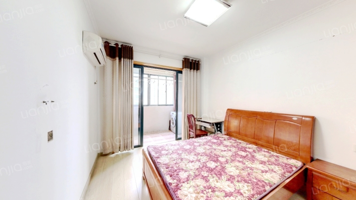 城市绿洲花园综合楼二手房实景图