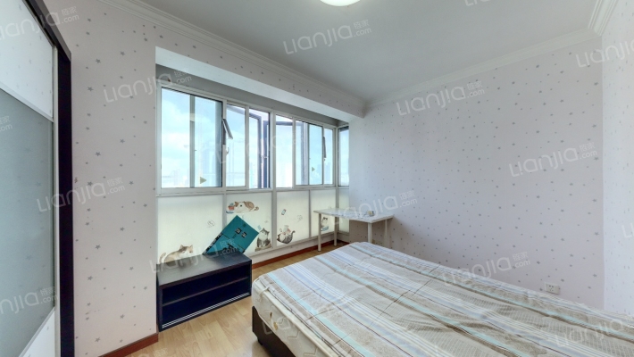 天道俪晶国际公寓二手房实景图