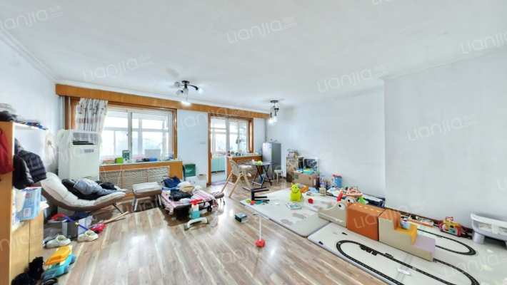 省体育局宿舍二手房实景图