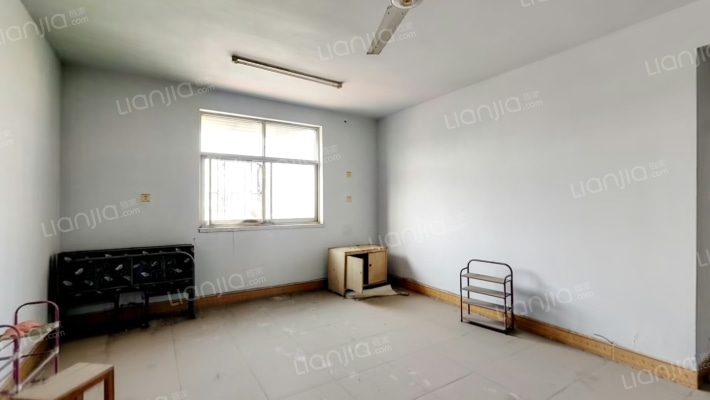 信用社家属院二手房实景图