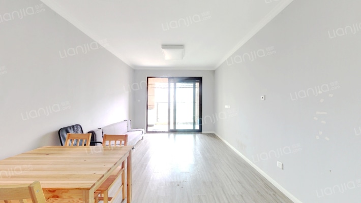 国展和昌芳草庭二手房实景图