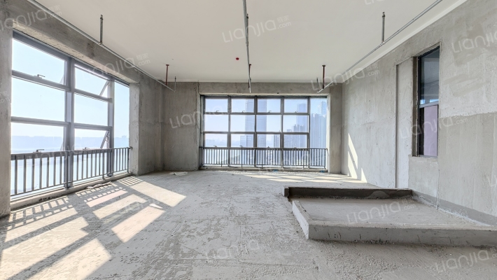 方大中心二手房实景图