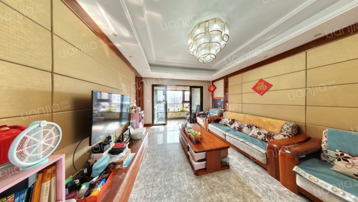 恒大翡翠华庭C区二手房实景图