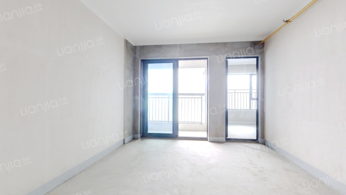 招商樾望二手房实景图