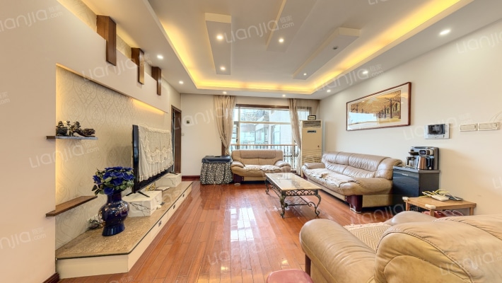 蓝波湾花园二手房实景图