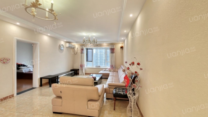 领秀长风悦秀园二手房实景图