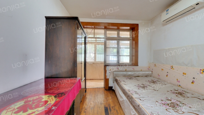 高安路二手房实景图