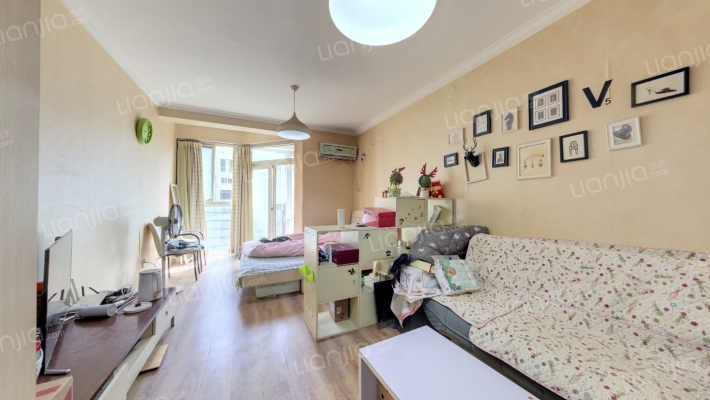 新新公寓二手房实景图