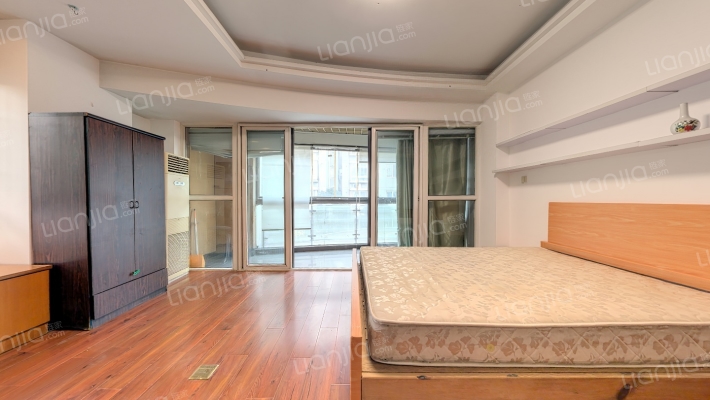 银色港湾公寓二手房实景图