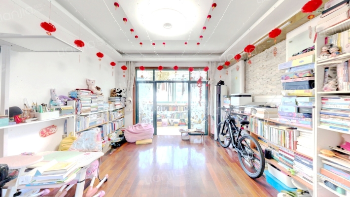 东方龙苑二手房实景图