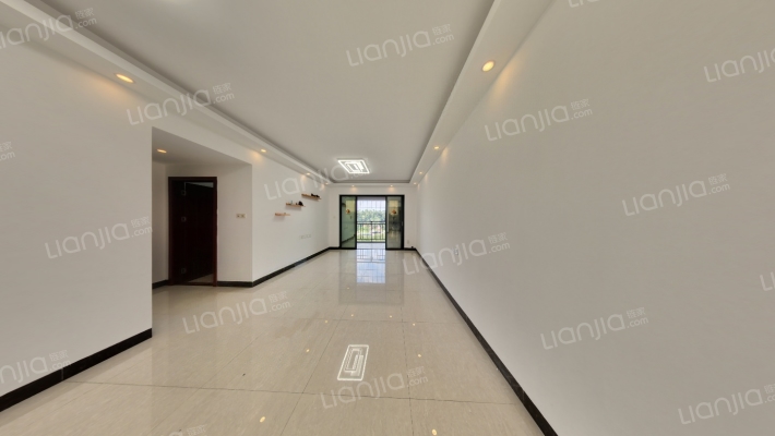 中旅银湾二手房实景图