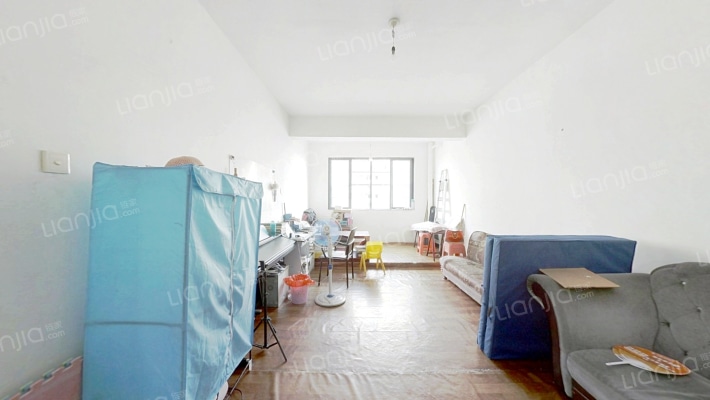 恒隆广场二手房实景图