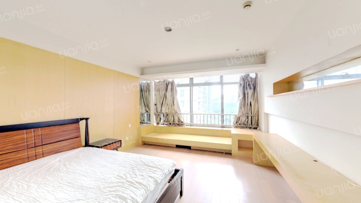 天正湖滨一期二手房实景图