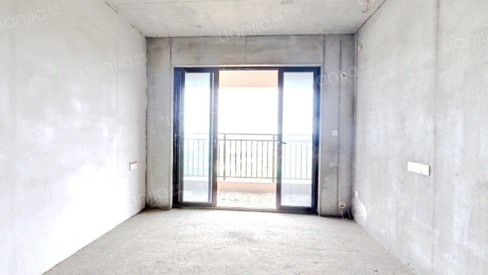 保利和悦华锦二手房实景图