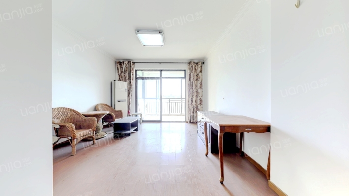 蓝堡公馆二手房实景图