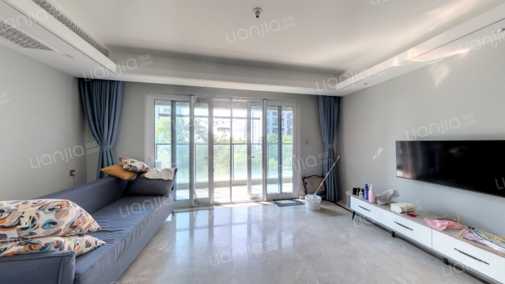 万科璞悦湖畔二手房实景图